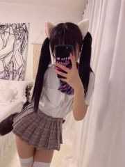 nhi3u.jpg